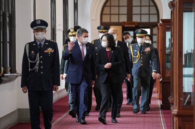 Presidente Hernández regresa a Honduras tras una «fructífera» visita oficial a Taiwán Presidente Hernández regresa a Honduras tras una «fructífera» visita oficial a Taiwán