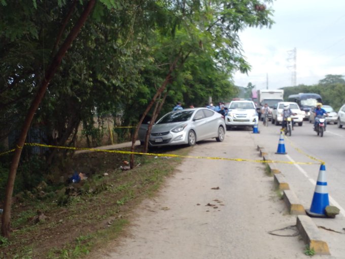 Hallan sin vida a una mujer en el Segundo Anillo de San Pedro Sula Hallan sin vida a una mujer en el Segundo Anillo de San Pedro Sula