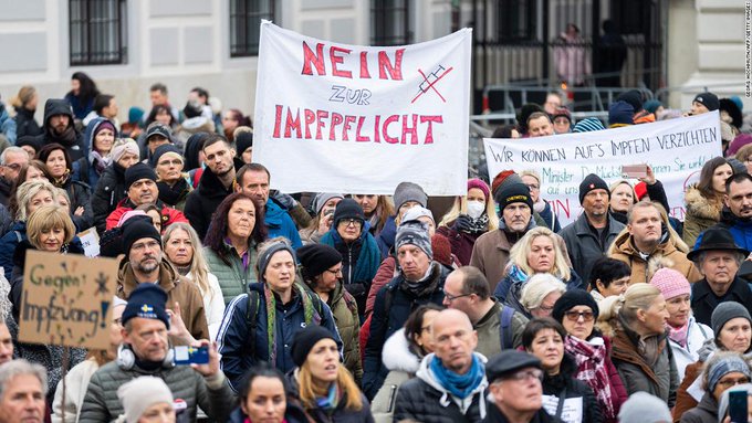 Austria impondrá el confinamiento para mayores de 12 años no vacunados contra el covid-19 Austria impondrá el confinamiento para mayores de 12 años no vacunados contra el covid-19