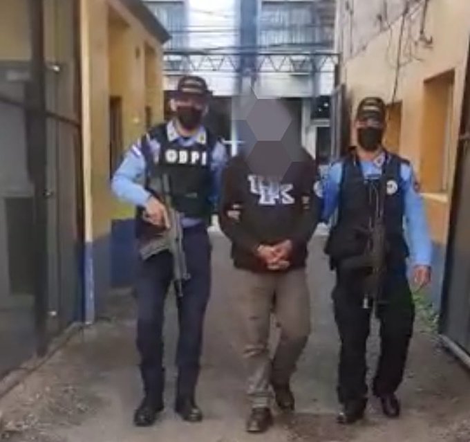 Capturan a hombre acusado de violar a su hija de 6 años desde hace seis meses en la capital Capturan a hombre acusado de violar a su hija de 6 años desde hace seis meses en la capital