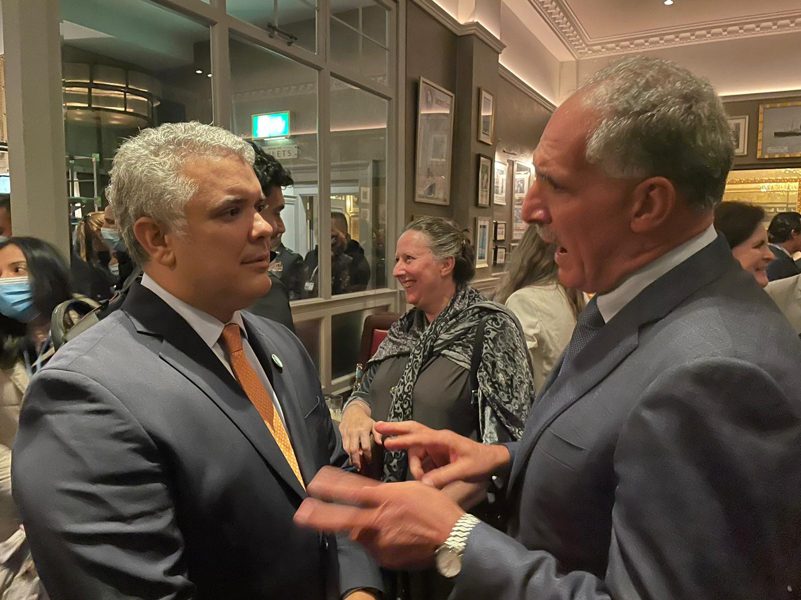 Papi y presidente de Colombia se comprometen a trabajar juntos para combatir el cambio climático