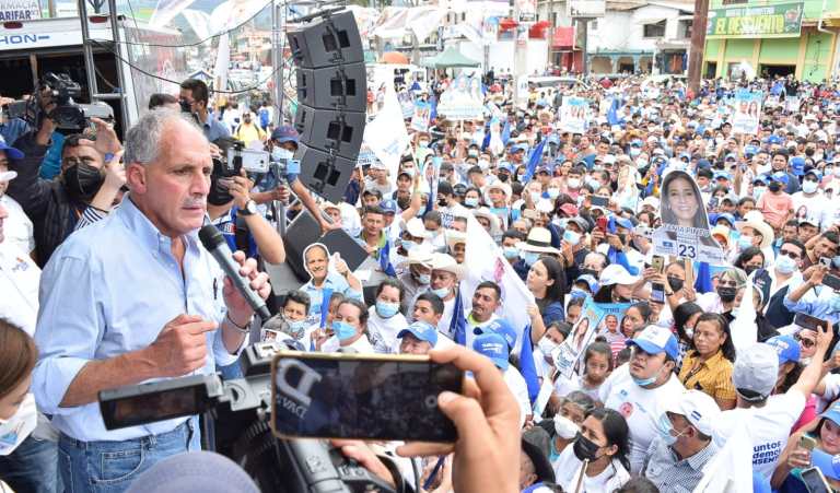 Miles de nacionalistas recibieron a Papi a la Orden en Ocotepeque Miles de nacionalistas recibieron a Papi a la Orden en Ocotepeque