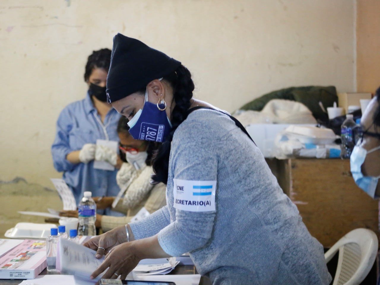 EEUU sigue de cerca el conteo de votos en Honduras