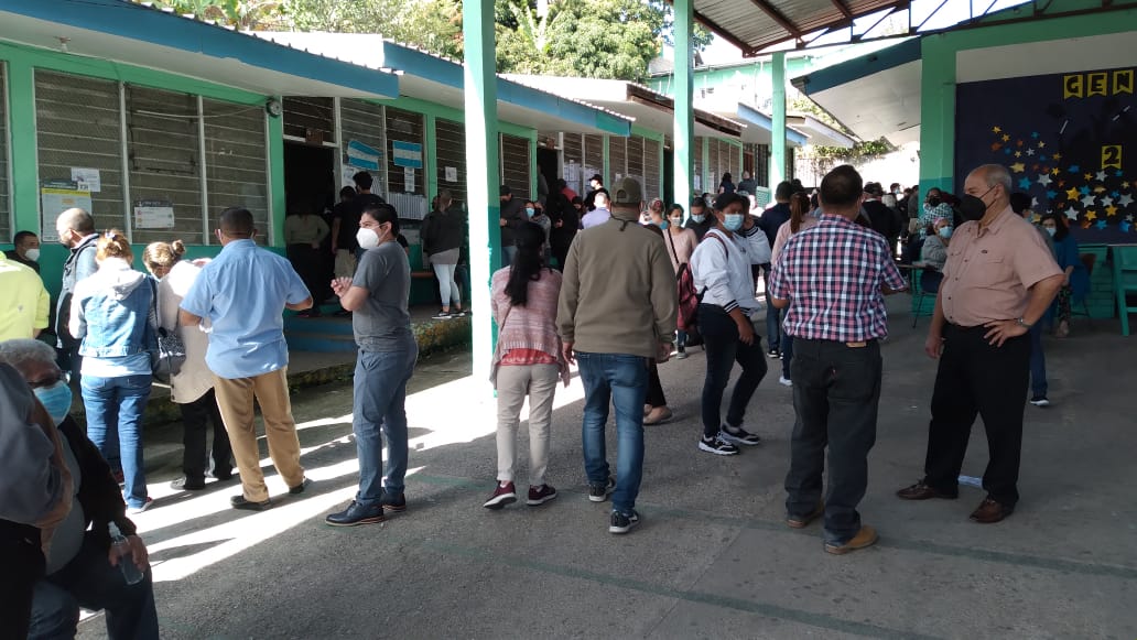 Unos 500 fiscales atienden denuncias electorales Unos 500 fiscales atienden denuncias electorales