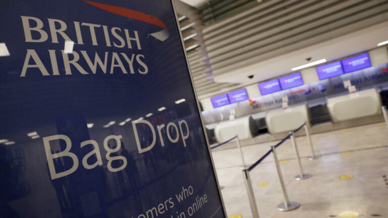 Miedo, alarma internacional y suspensión de vuelos ante variante de Sudáfrica