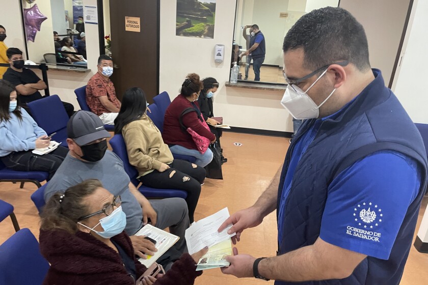 El Salvador elimina requisito de prueba covid y vacuna para viajeros El Salvador elimina requisito de prueba covid y vacuna para viajeros