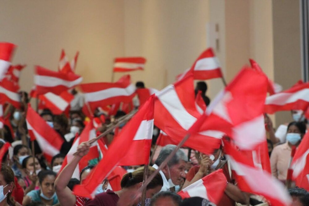 Alianza Liberal Opositora se adhiere a LIBRE para garantizar el triunfo Alianza Liberal Opositora se adhiere a LIBRE para garantizar el triunfo