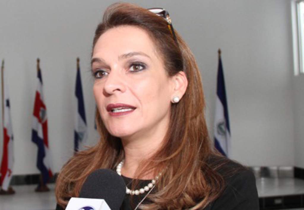 Yadira Bendaña: «No solo es hoy o nunca para el PLH; sino para la patria» Yadira Bendaña: «No solo es hoy o nunca para el PLH; sino para la patria»