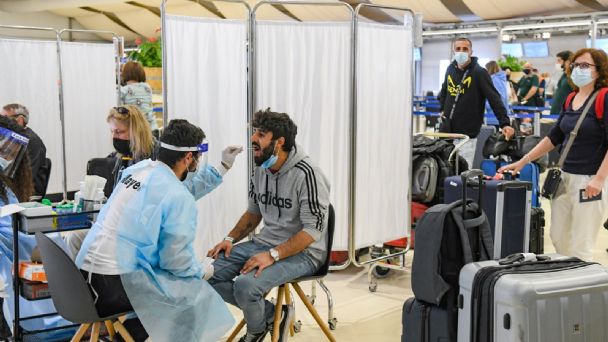 Israel reabrió sus fronteras a viajeros vacunados o recuperados de Covid-19, con algunas restricciones