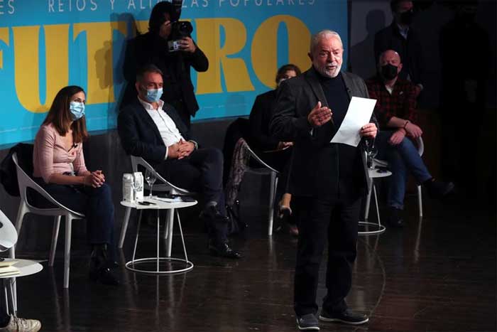 Lula dice que quiere ser candidato y que lo decidirá «entre febrero y marzo»