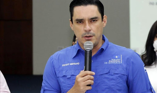 Kilvett Bertrand: Le pido a Marlon Ochoa que deje de amedrentar a la gente del Partido Nacional Kilvett Bertrand: Le pido a Marlon Ochoa que deje de amedrentar a la gente del Partido Nacional