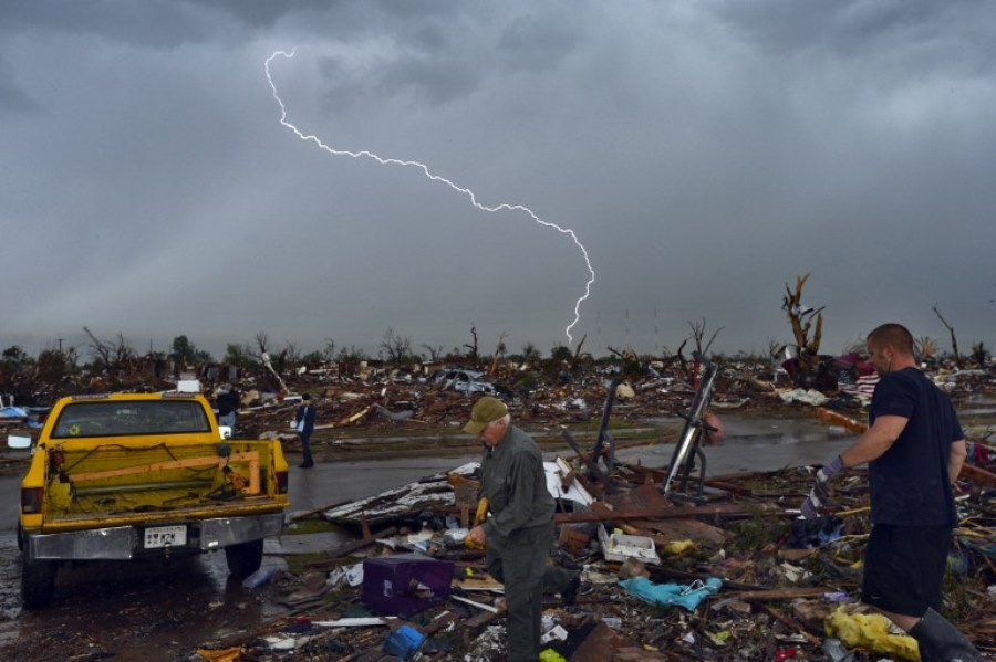 Ascienden a 74 los muertos por tornados en Kentucky, Estados Unidos Ascienden a 74 los muertos por tornados en Kentucky, Estados Unidos