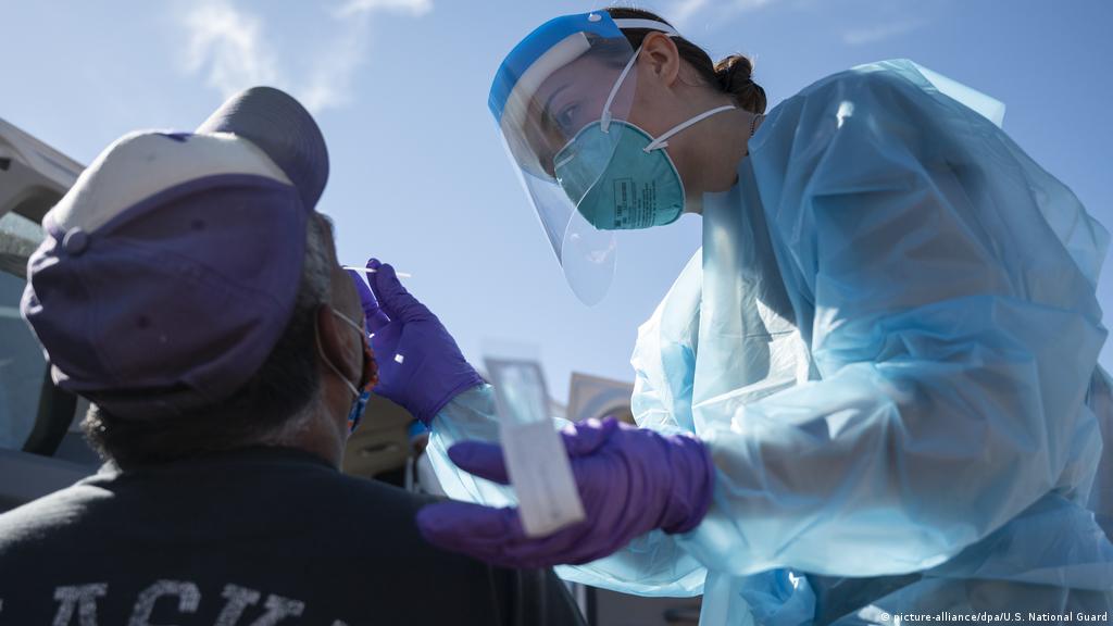 Promedio de casos diarios de Covid supera récord en Estados Unidos Promedio de casos diarios de Covid supera récord en Estados Unidos