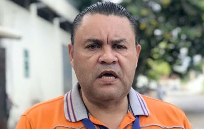 Carlos Umaña: «Yo no renunciaría a mi diputación, el pueblo me eligió a mi para legislar»