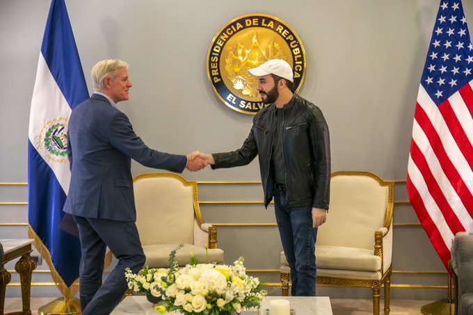 Bukele, tras reunirse con un representante de EE.UU.: “Nuestra independencia no está a la venta”