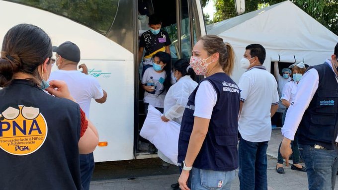 Retornan a Guatemala 10 menores sobrevivientes de volcadura de tráiler en Chiapas Retornan a Guatemala 10 menores sobrevivientes de volcadura de tráiler en Chiapas