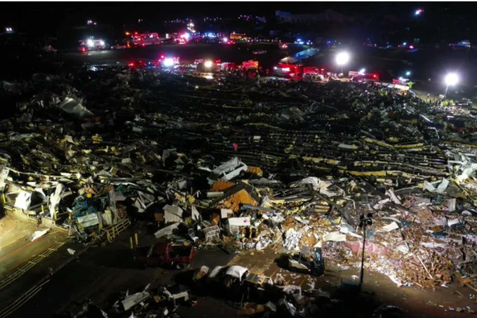 Al menos 50 personas mueren tras un tornado en Kentucky, Estados Unidos