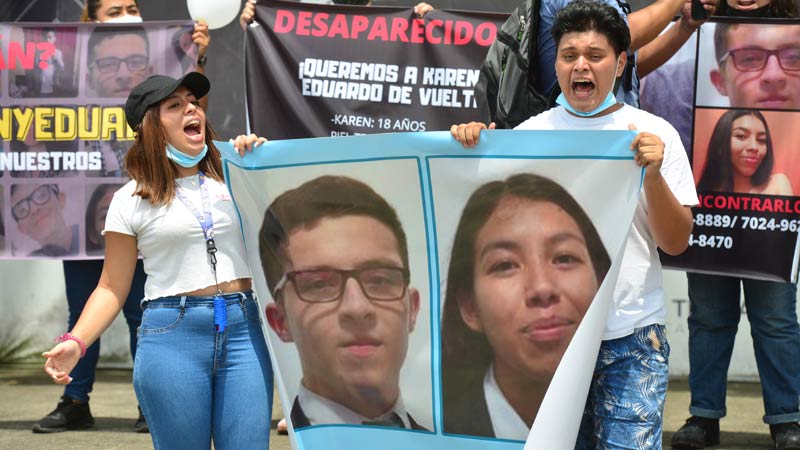 Encuentran en un cementerio clandestino cuerpos de hermanos desaparecidos en El Salvador Encuentran en un cementerio clandestino cuerpos de hermanos desaparecidos en El Salvador