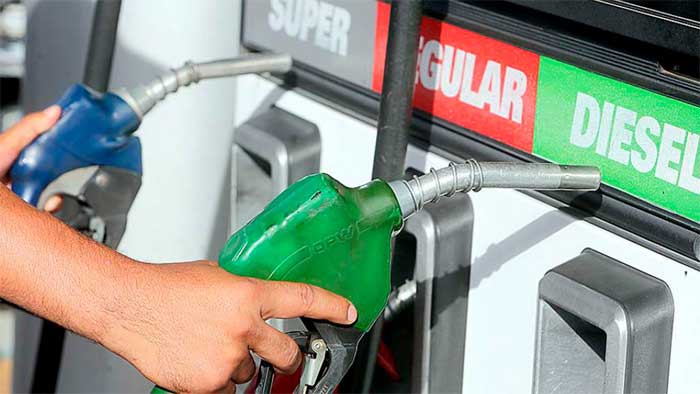 Anuncian leve rebaja a los combustibles para la próxima semana Anuncian leve rebaja a los combustibles para la próxima semana