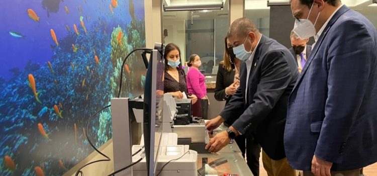 Hondureños en el mundo podrán tramitar el pasaporte y recibirlo el mismo día Hondureños en el mundo podrán tramitar el pasaporte y recibirlo el mismo día