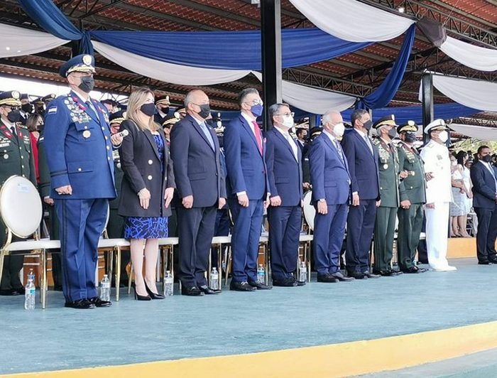 FFAA realiza traspaso de mando: El Contraalmirante José Fortín recibe Jefatura del Estado Mayor Conjunto FFAA realiza traspaso de mando: El Contraalmirante José Fortín recibe Jefatura del Estado Mayor Conjunto