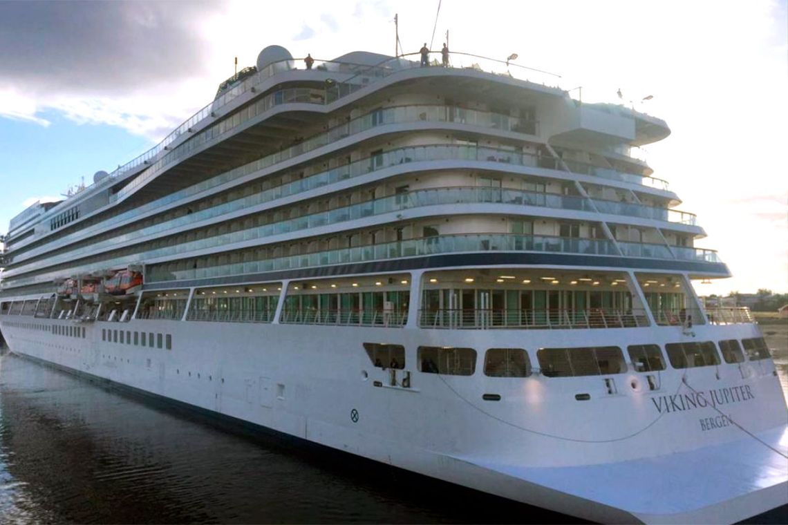 En Montevideo aislan un crucero por turista que subió en Buenos Aires y dio positivo