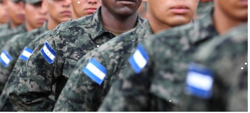 Capturan a tres miembros de las FFAA en posesión de marihuana en Olancho Capturan a tres miembros de las FFAA en posesión de marihuana en Olancho