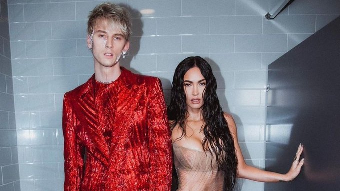 Megan Fox y Machine Gun Kelly anuncian su compromiso Megan Fox y Machine Gun Kelly anuncian su compromiso