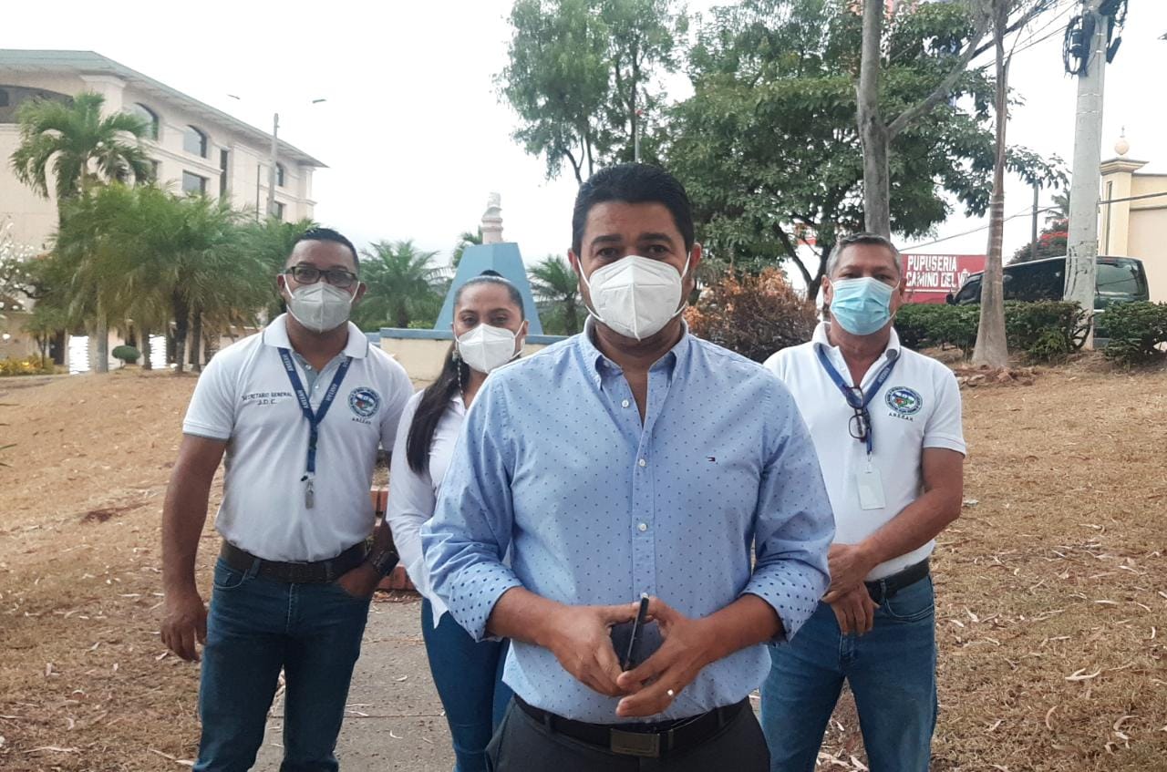 “Estamos molestos por las mentiras y los despidos del sector Salud”: ANEEAH “Estamos molestos por las mentiras y los despidos del sector Salud”: ANEEAH