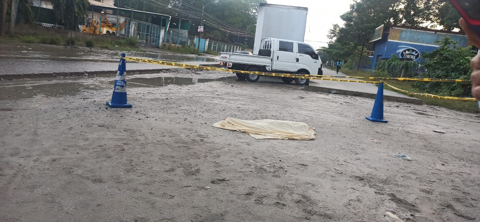 Desgracia: Niña de  6 años muere tras ser arrastrada por la lluvia  y succionada por una alcantarilla en SPS