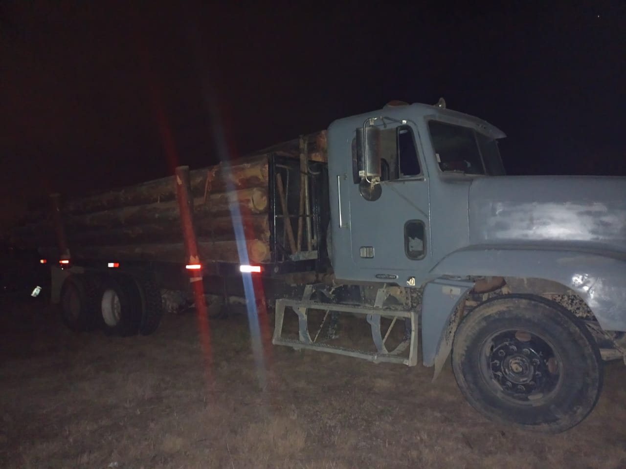 Detienen a dos personas por supuesta explotación ilegal de recursos naturales en Comayagua