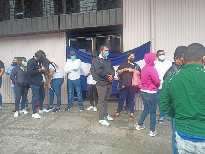 El 31 de enero se vence el contrato de más de 30,000 empleados públicos El 31 de enero se vence el contrato de más de 30,000 empleados públicos