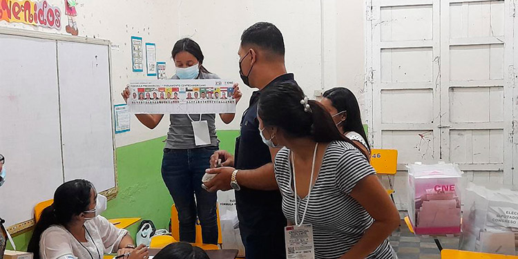 Suspenden elecciones en Duyure y Wampusirpi a espera de resolución de la CSJ Suspenden elecciones en Duyure y Wampusirpi a espera de resolución de la CSJ