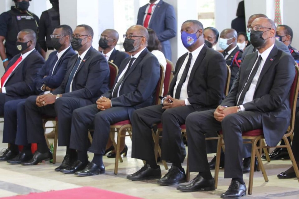 Al menos un muerto en ataque de grupo armado contra primer ministro de Haití