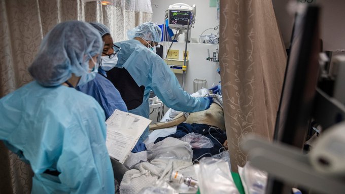 Nueva York ordenó a 40 hospitales suspender las cirugías no esenciales por el aumento de contagios de COVID-19 Nueva York ordenó a 40 hospitales suspender las cirugías no esenciales por el aumento de contagios de COVID-19