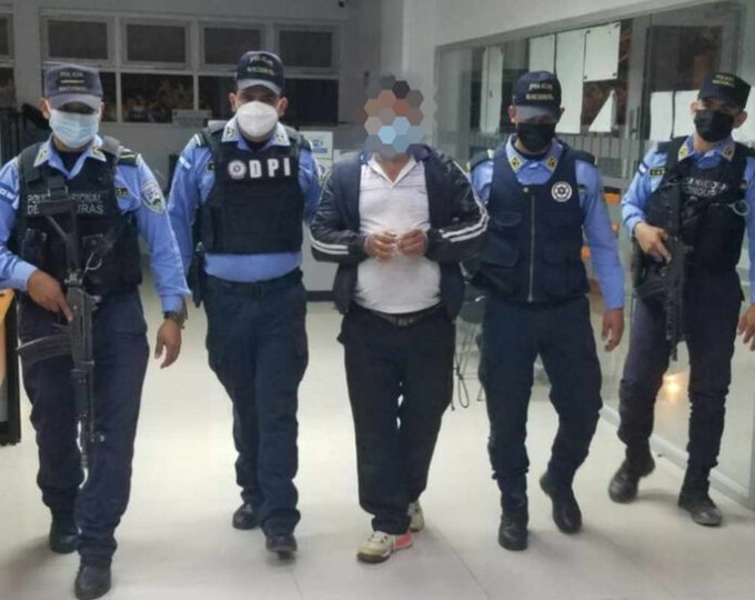 Capturan individuo que figura en el cartel de los más buscados acusado de varios ilícitos