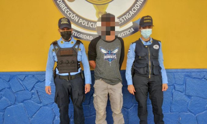 Albañil es arrestado por la supuesta violación calificada de su prima menor de edad