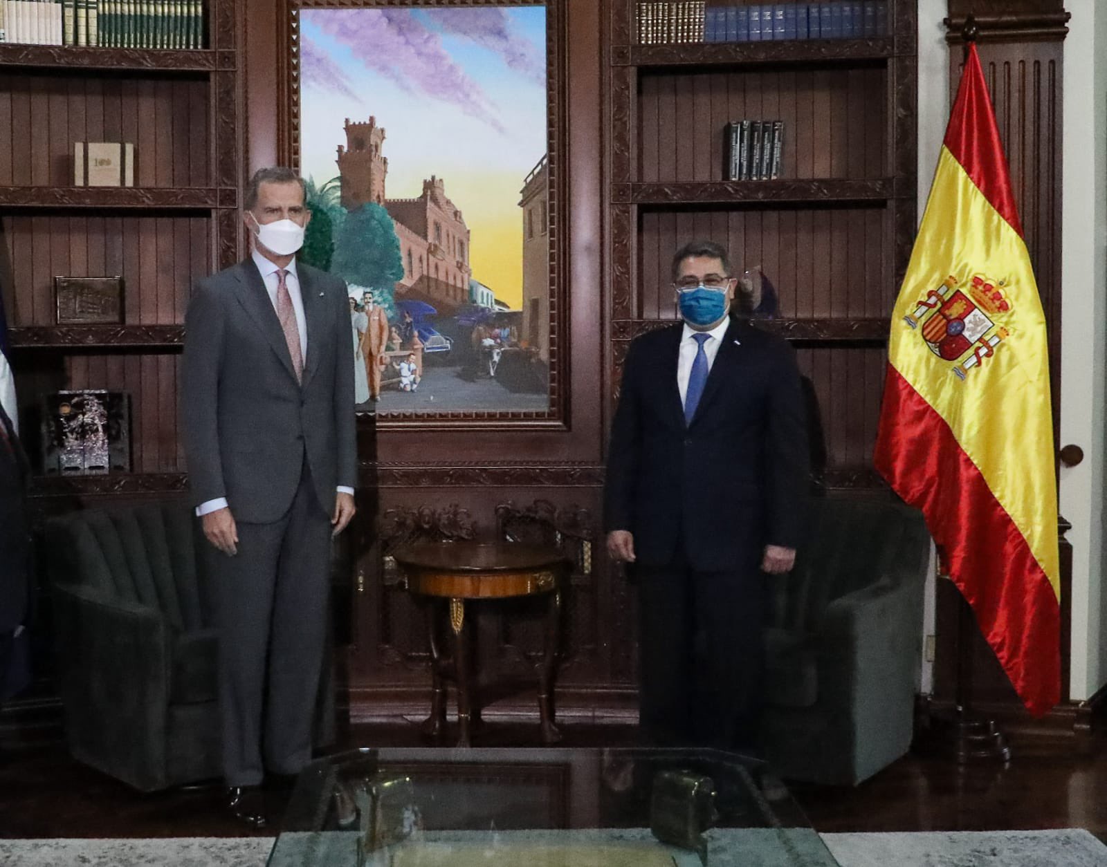 Presidente Hernández recibe al Rey Felipe VI de España
