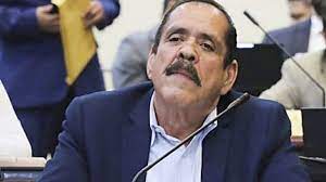 Carlos Zelaya asegura dar positivo a la variante Ómicron Covid-19, con síntomas leves Carlos Zelaya asegura dar positivo a la variante Ómicron Covid-19, con síntomas leves