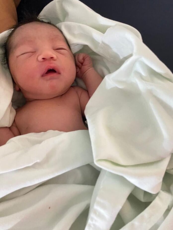 Una niña es la primera en nacer este 2022 en el Hospital San Felipe