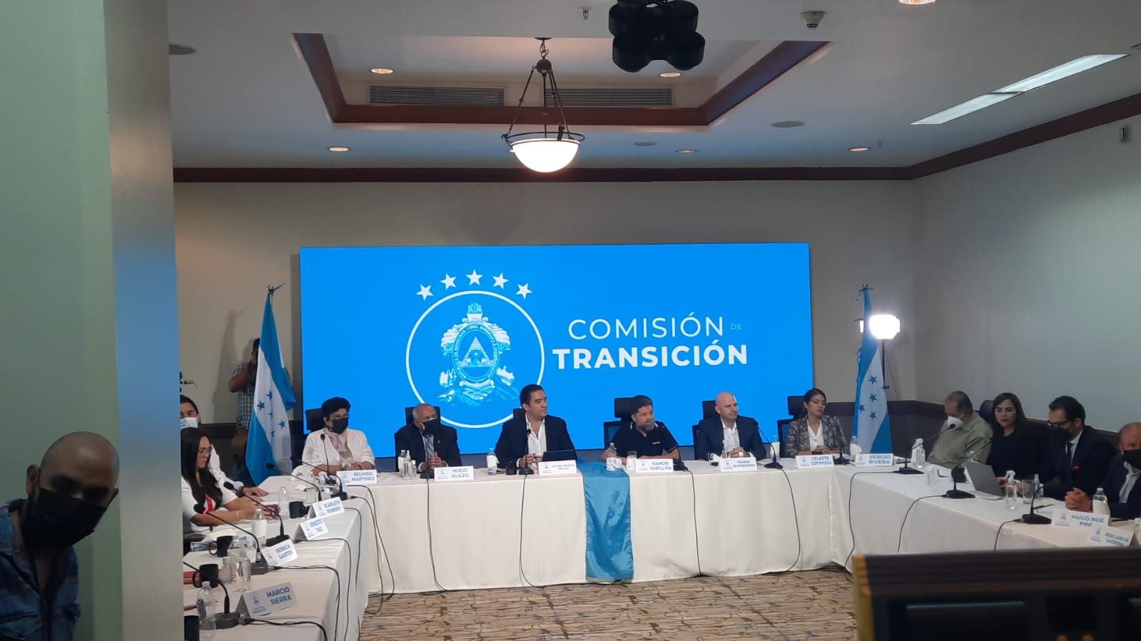 Comisión de Transición anuncia revisión del presupuesto general de la República para el año 2022 Comisión de Transición anuncia revisión del presupuesto general de la República para el año 2022
