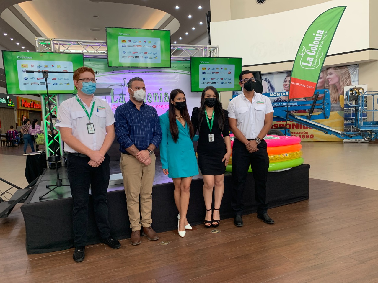 Supermercados La Colonia premia con su «Cupón Navideño de la Fortuna»