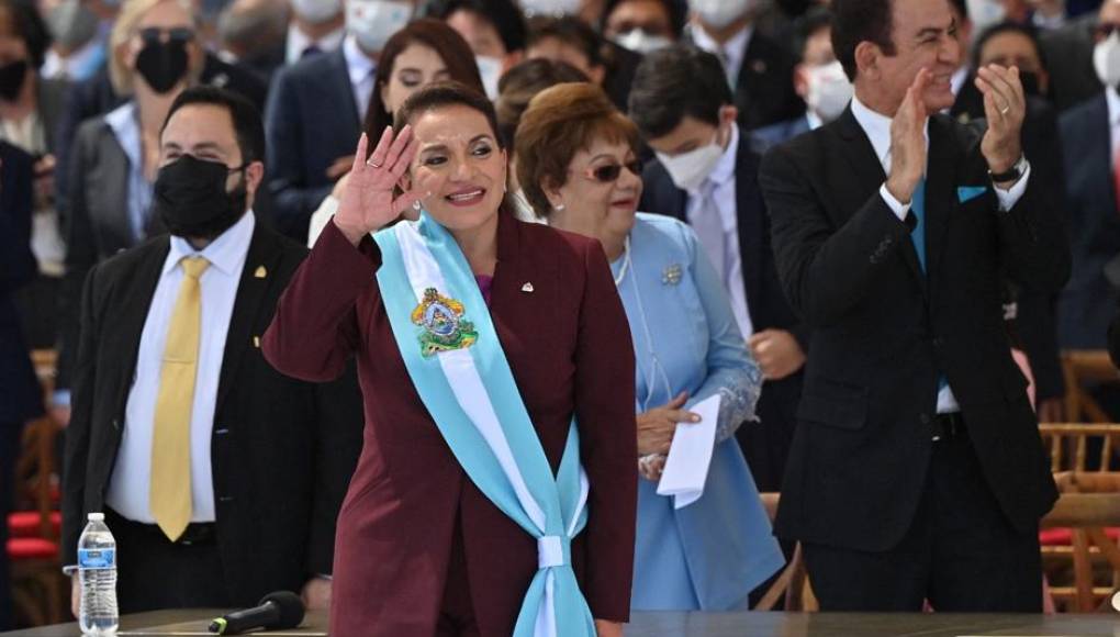 Xiomara Castro es juramentada como presidenta de Honduras 2022-2026 Xiomara Castro es juramentada como presidenta de Honduras 2022-2026