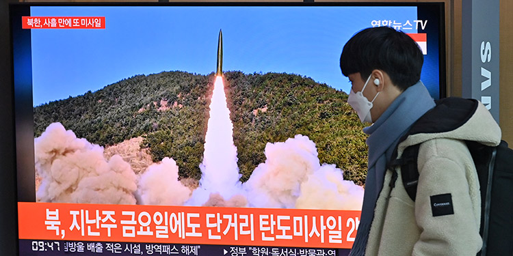 Corea del Norte dispara dos supuestos misiles balísticos pese a sanciones de EEUU Corea del Norte dispara dos supuestos misiles balísticos pese a sanciones de EEUU