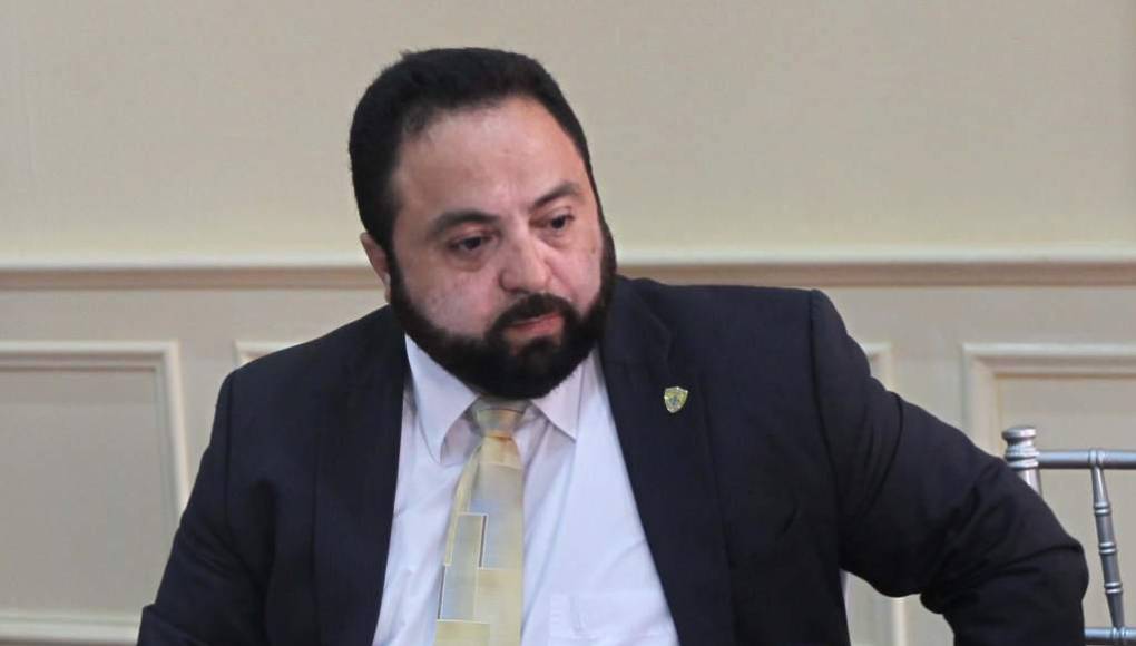 Alejandra Bustillo revela que Luis Redondo la envió a EE.UU., con un «coyote»