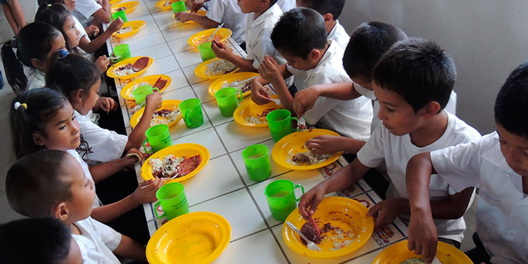 Escolares recibirán desayuno o almuerzo financiado con fondos del Tasón de Seguridad