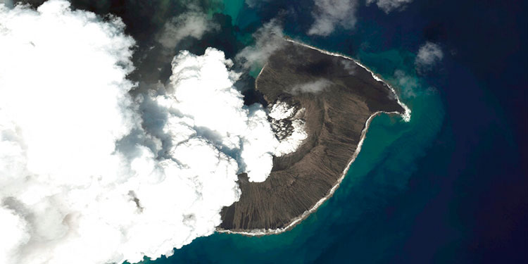 Tres islas pequeñas sufrieron graves daños por tsunami en Tonga Tres islas pequeñas sufrieron graves daños por tsunami en Tonga