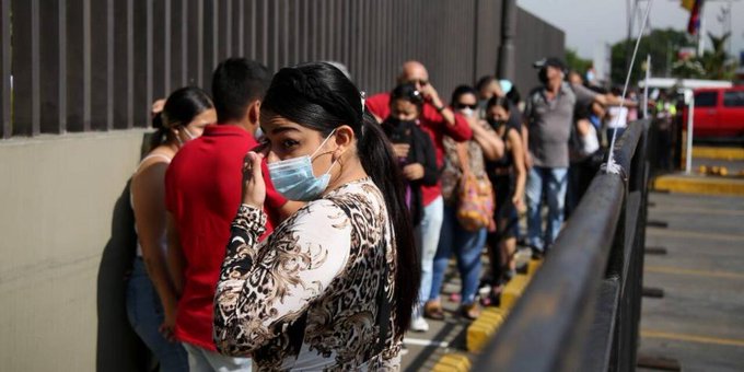 Expertos recomiendan intensificar las medidas de bioseguridad ante masivos contagios por Ómicro Expertos recomiendan intensificar las medidas de bioseguridad ante masivos contagios por Ómicro