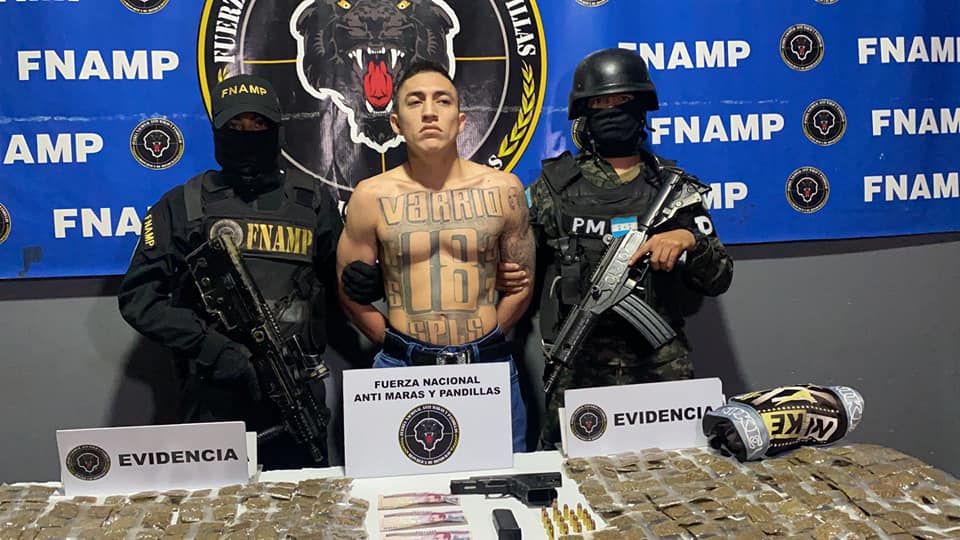 ¡CON ARMA Y DROGA! Cae presunto cabecilla de la 18 en Chamelecón