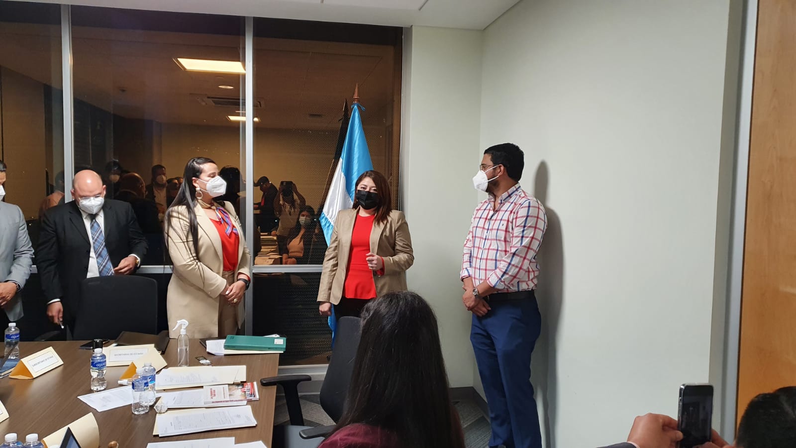 Nombran Directora Ejecutiva del IHSS a Ivins Zuniga y como sub director a Cesar Enrique Cáceres Nombran Directora Ejecutiva del IHSS a Ivins Zuniga y como sub director a Cesar Enrique Cáceres